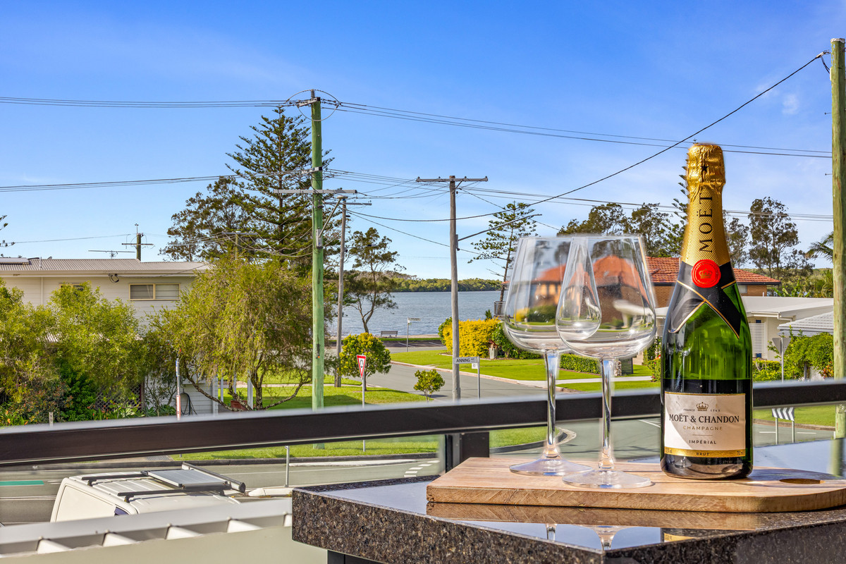 2 / 12 Anning Avenue, Golden Beach QLD 4551