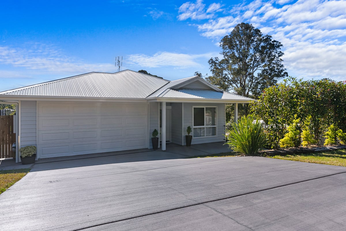 6 Jeanette Avenue, Nambour QLD 4560